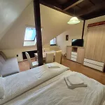 דירה Napfeny Apartmanhaz