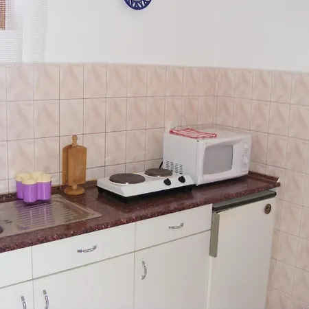 Apartament Napfeny Apartmanhaz Eger
