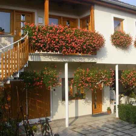 Napfeny Apartmanhaz Apartament Eger