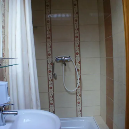 Apartament Napfeny Apartmanhaz Eger