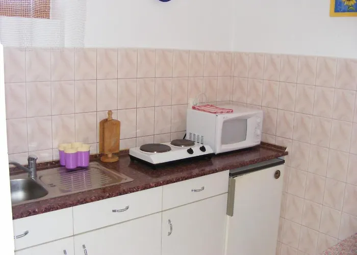 Lägenhet Napfeny Apartmanhaz Eger