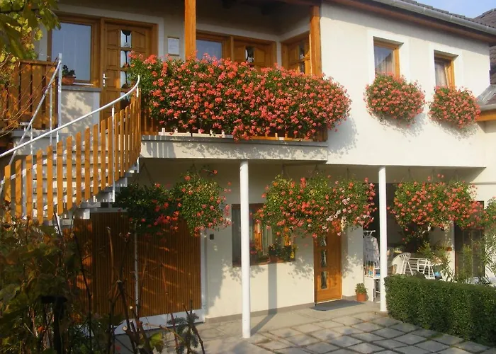 Napfeny Apartmanhaz Lägenhet Eger