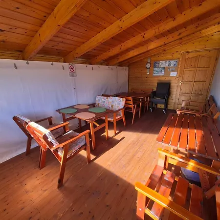 Napfeny Apartmanhaz * إغير