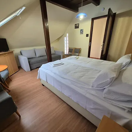Napfeny Apartmanhaz