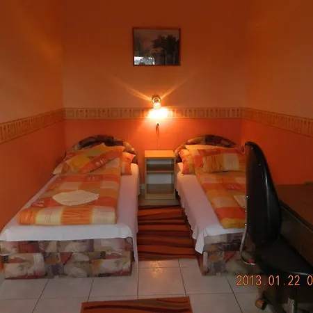 Napfeny Apartmanhaz إغير