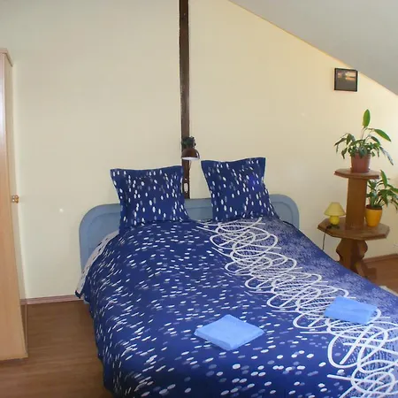 Napfeny Apartmanhaz إغير