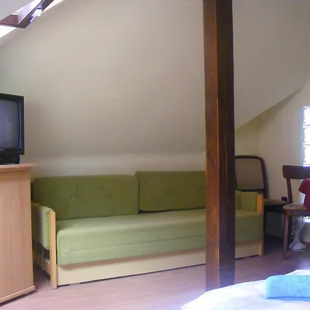 Apartament Napfeny Apartmanhaz Eger