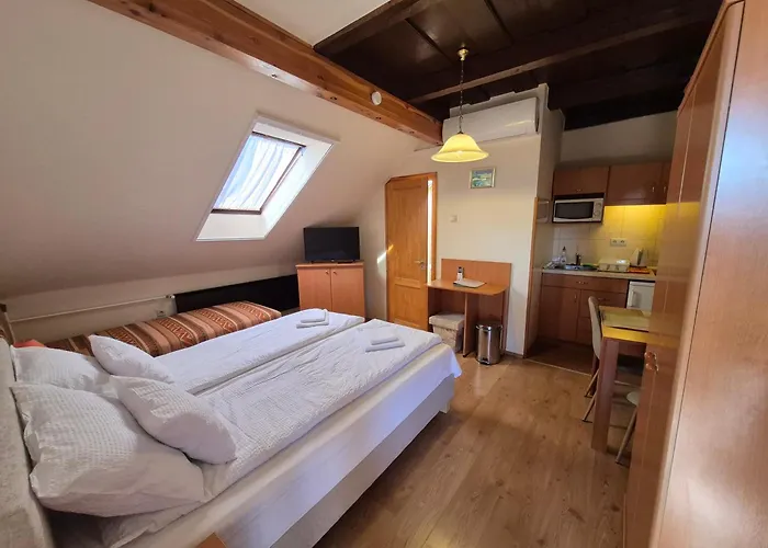 Napfeny Apartmanhaz Apartament Eger