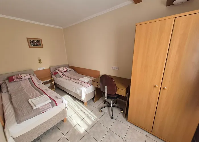 Napfeny Apartmanhaz Eger