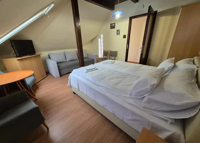 Napfeny Apartmanhaz