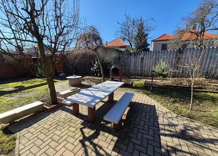Napfeny Apartmanhaz Apartament Eger